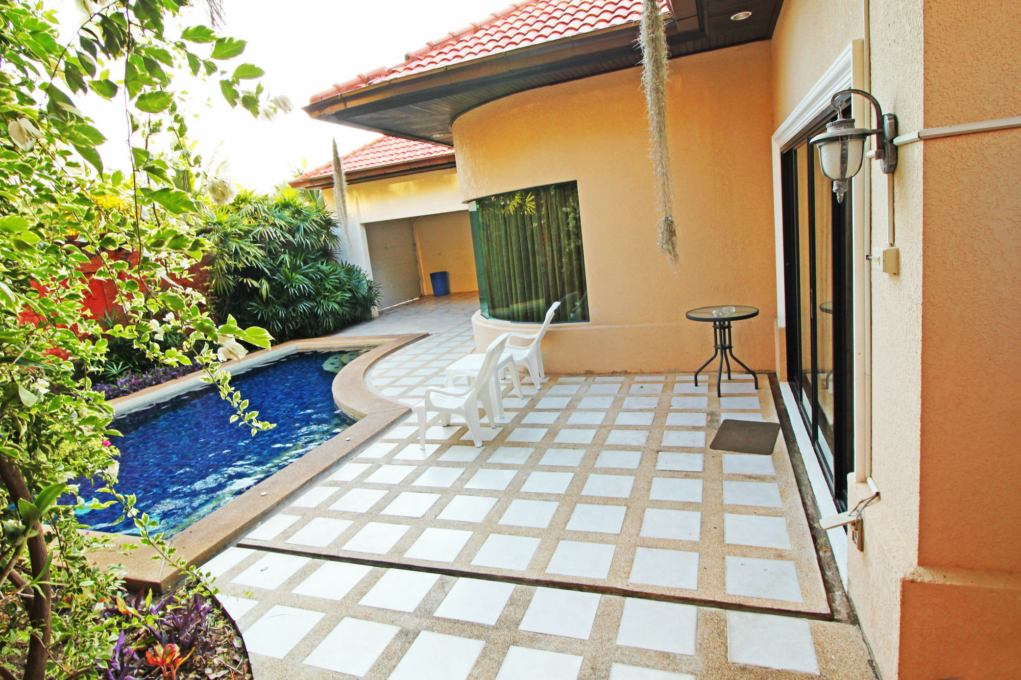 Cosy Beach Pool Villas By Pattaya Sunny Rentals Extérieur photo