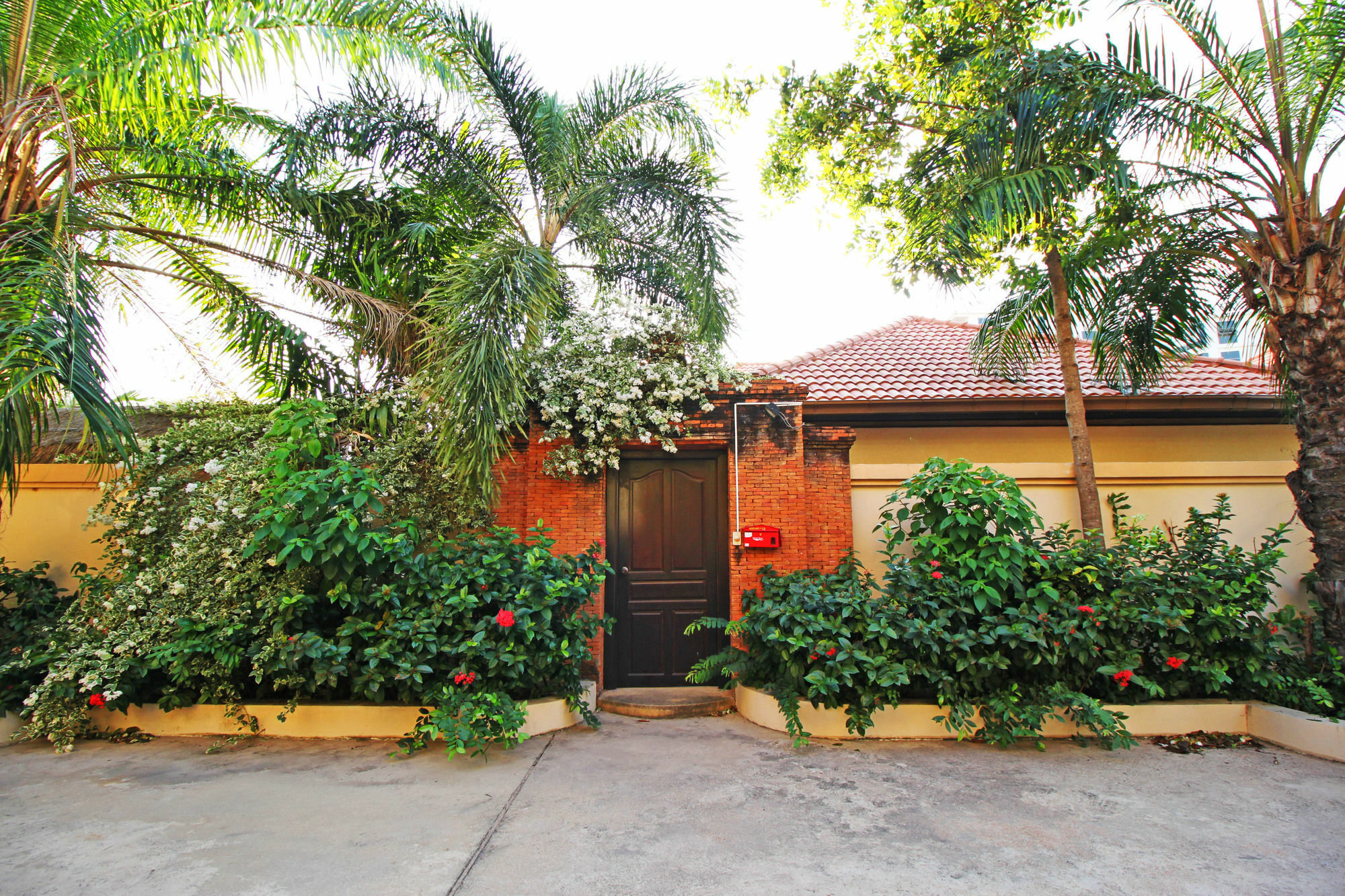 Cosy Beach Pool Villas By Pattaya Sunny Rentals Extérieur photo