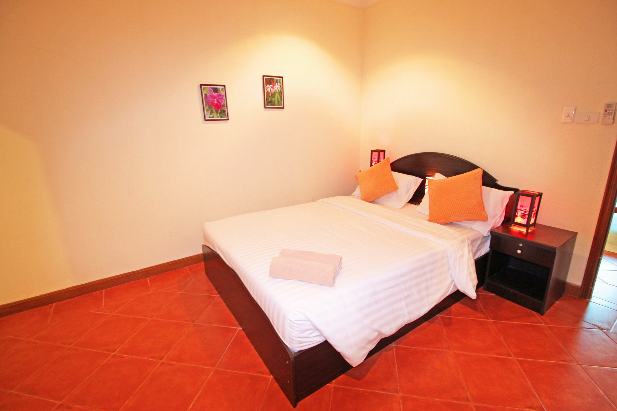 Cosy Beach Pool Villas By Pattaya Sunny Rentals Extérieur photo
