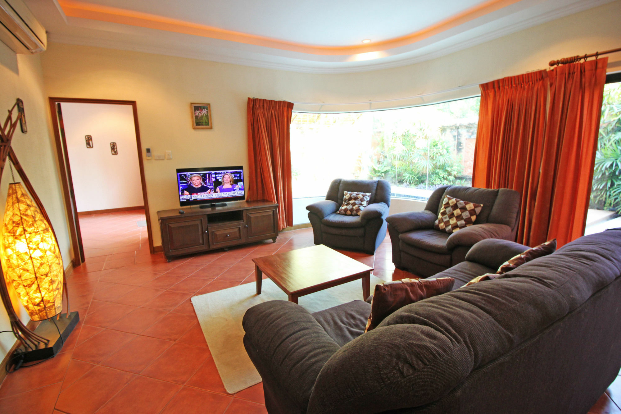 Cosy Beach Pool Villas By Pattaya Sunny Rentals Extérieur photo
